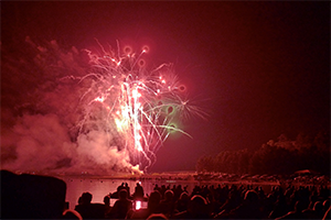 springs village hot fireworks independence celebrate renee balboa america courtesy june july visit lake display over